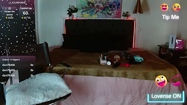 mia velvet1 online show from 10.29.25