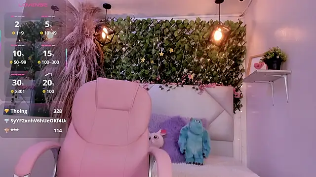 Abby Piink online show from 12.19.25