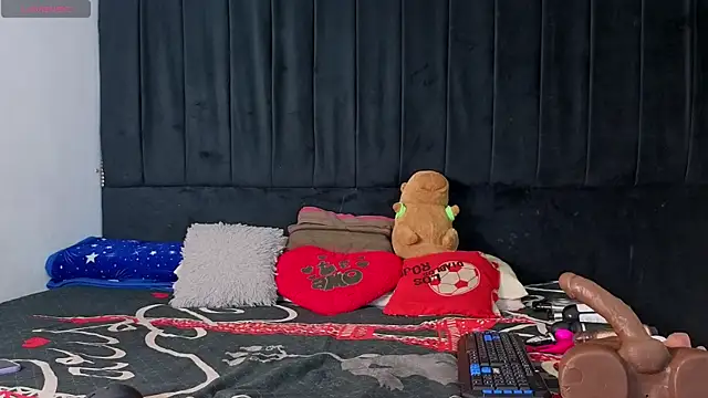 megan stathann online show from 12.04.25