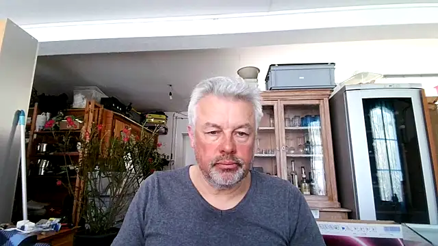 Berg Boy online show from 03.11.25