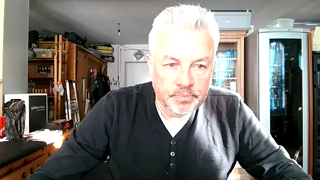 Berg Boy online show from 03.20.25