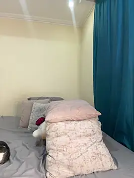 Snapshot of Ivelleee_ chatting on 09.11.25 Ivelleee  online show from 09.11.25