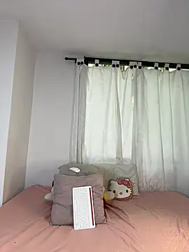 Ivelleee  online show from 03.15.26