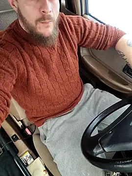 LucysSluttyHubby online show from 01.15.26