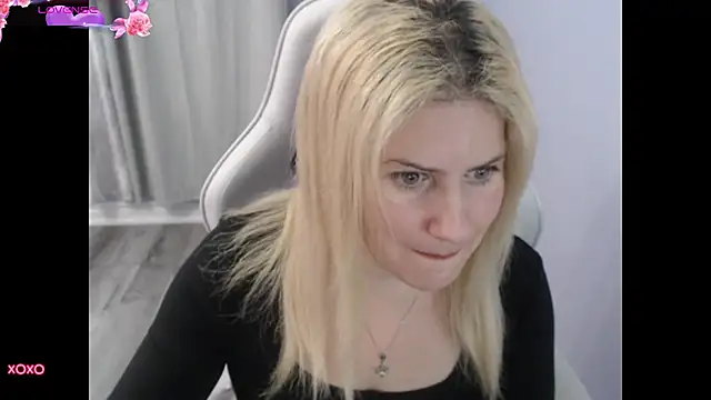 BellaStar84 online show from 10.16.25