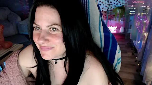 Snapshot of BellaStar84 chatting on 05.27.26 BellaStar84 online show from 05.27.26