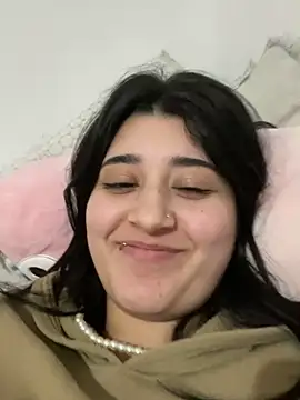 Snapshot of SashaLuss_ chatting on 03.21.25 SashaLuss online show from 03.21.25