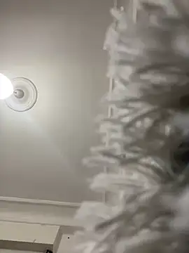 Snapshot of SashaLuss_ chatting on 03.22.25 SashaLuss online show from 03.22.25