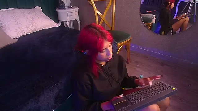 Snapshot of Karin_Ks chatting on 03.20.25 Karin Ks online show from 03.20.25