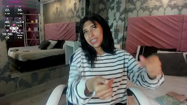 Snapshot of Karin_Ks chatting on 09.30.25 Karin Ks online show from 09.30.25