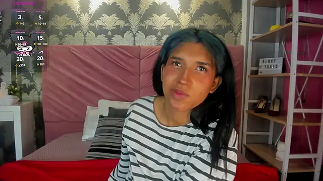 Snapshot of Karin_Ks chatting on 11.08.25 Karin Ks online show from 11.08.25