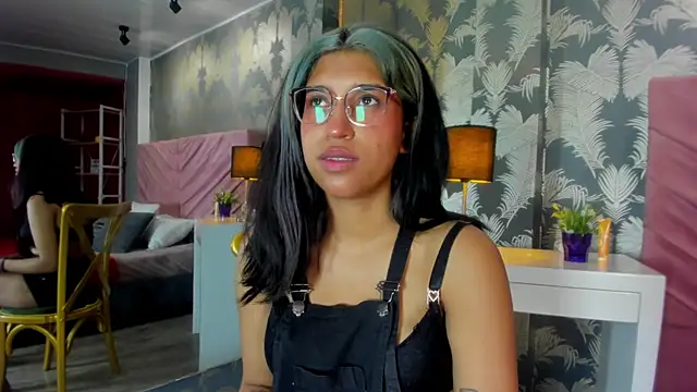 Snapshot of Karin_Ks chatting on 11.27.25 Karin Ks online show from 11.27.25