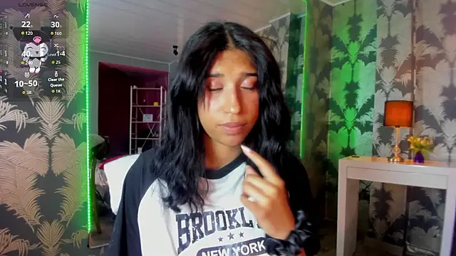 Snapshot of Karin_Ks chatting on 02.05.26 Karin Ks online show from 02.05.26