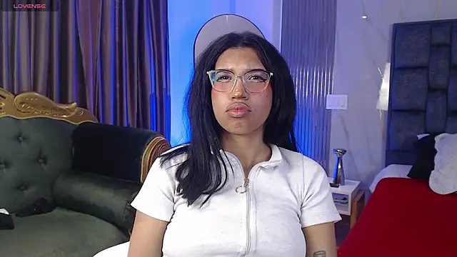 Snapshot of Karin_Ks chatting on 02.15.26 Karin Ks online show from 02.15.26