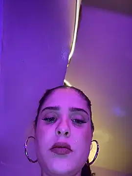 LoganPeny online show from 11.12.25