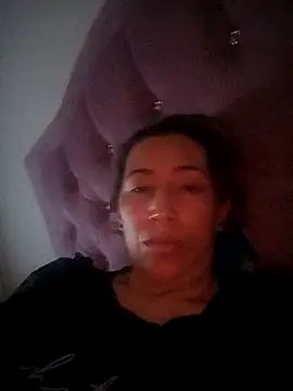 Snapshot of melany-92xxx chatting on 11.30.25 melany-92xxx online show from 11.30.25