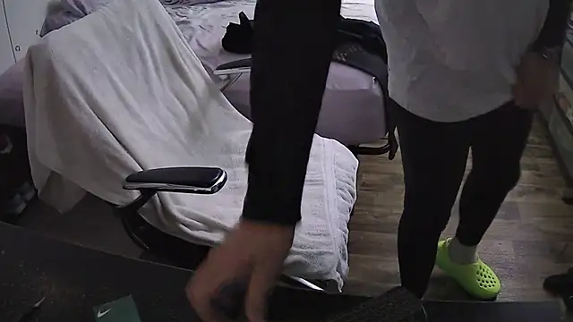 Muffdiver718 online show from 03.18.25