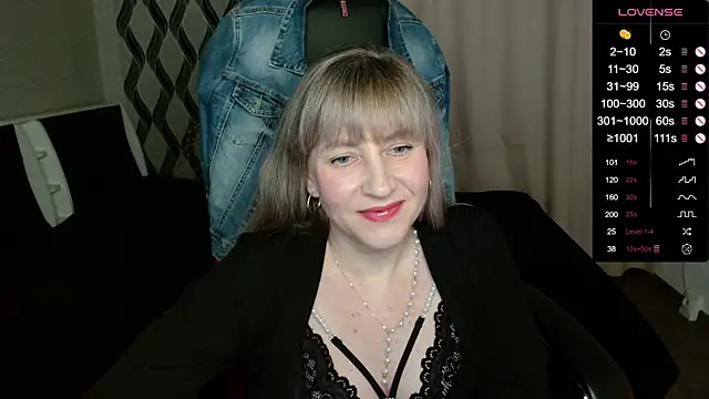 Snapshot of ganet469 chatting on 12.16.25 ganet469 online show from 12.16.25