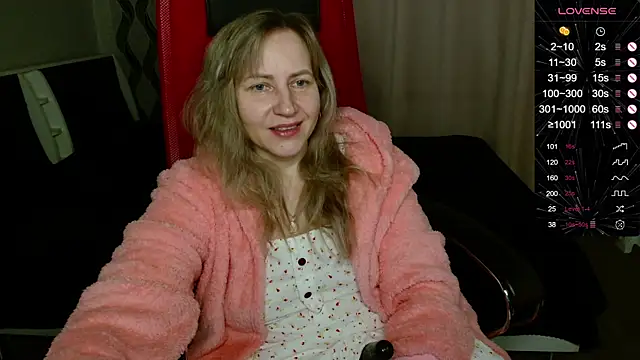 Snapshot of ganet469 chatting on 12.21.25 ganet469 online show from 12.21.25