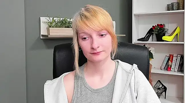 hottieBlair online show from 03.19.25