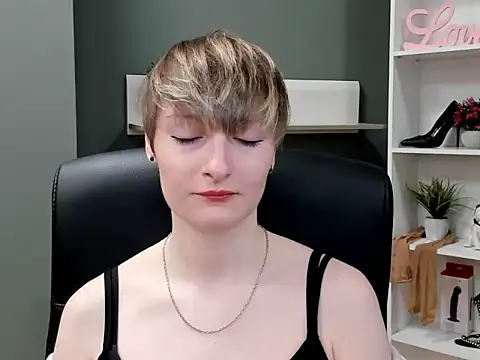 hottieBlair online show from 10.02.25