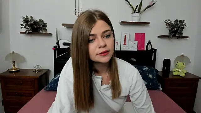 Snapshot of HaleyReedme chatting on 04.18.26 HaleyReedme online show from 04.18.26