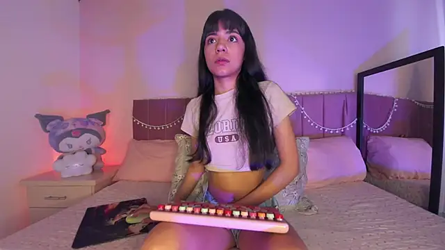 kitty-kryss online show from 10.28.25