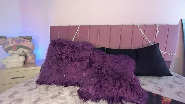 Snapshot of kitty-kryss chatting on 01.16.26 kitty-kryss online show from 01.16.26