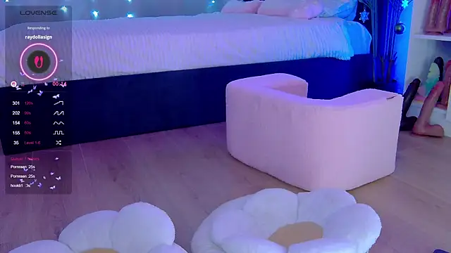 Say luna online show from 12.14.25