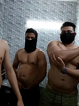 Snapshot of sumitsharma72 chatting on 04.04.26 sumitsharma72 online show from 04.04.26