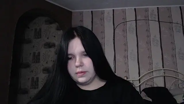 Snapshot of Victoriakot chatting on 03.19.25 Victoriakot online show from 03.19.25