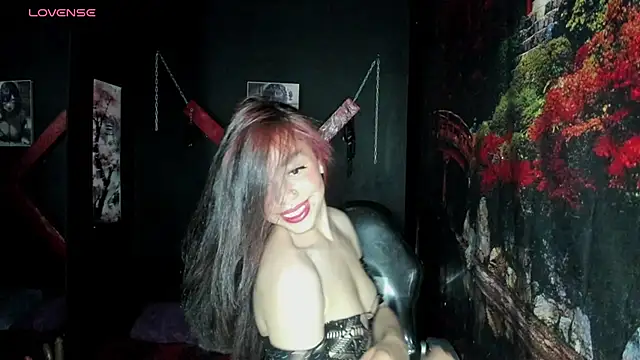 Tracy KS online show from 11.07.25