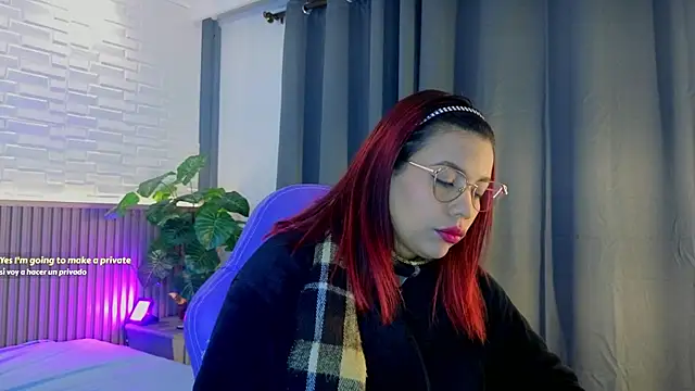 TiffanyWalk online show from 10.11.25