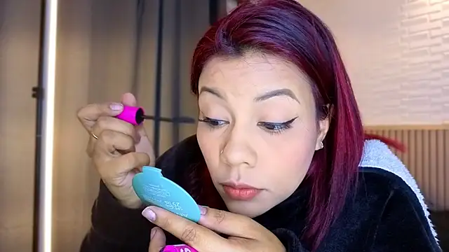 TiffanyWalk online show from 01.13.26