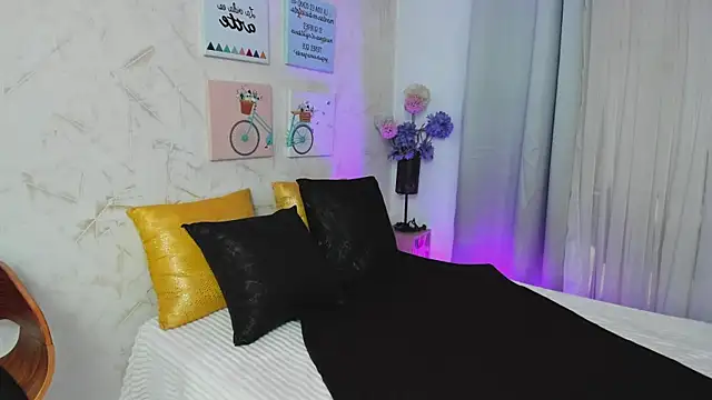 sophie-carter online show from 09.30.25