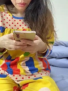 Snapshot of aa520uv chatting on 11.08.25 aa520uv online show from 11.08.25