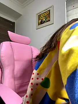 Snapshot of aa520uv chatting on 11.19.25 aa520uv online show from 11.19.25