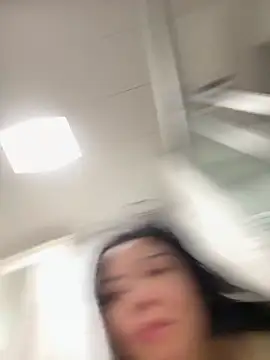 Snapshot of aa520uv chatting on 11.24.25 aa520uv online show from 11.24.25