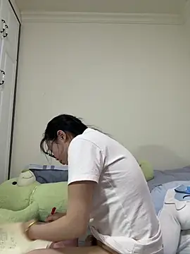 Snapshot of aa520uv chatting on 12.16.25 aa520uv online show from 12.16.25