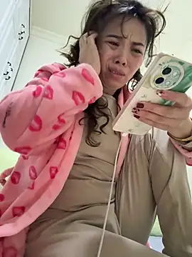 Snapshot of aa520uv chatting on 03.12.26 aa520uv online show from 03.12.26