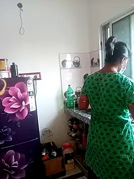 Snapshot of sohona101 chatting on 03.19.25 sohona101 online show from 03.19.25