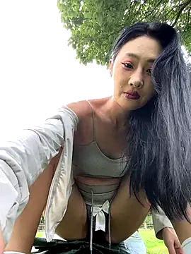 linger-23 online show from 09.12.25