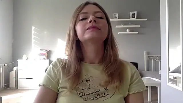 MillieShow online show from 10.13.25