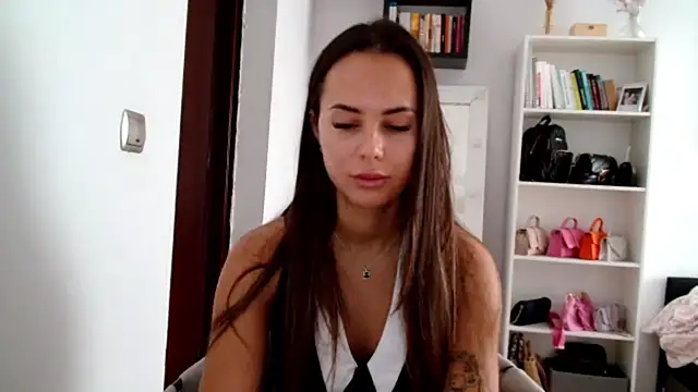 MayaJoy24 online show from 09.15.25