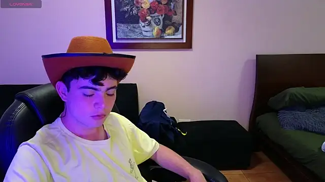 Snapshot of lukeboyce33 chatting on 02.10.26 lukeboyce33 online show from 02.10.26