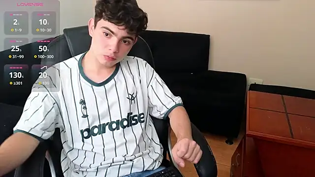 Snapshot of lukeboyce33 chatting on 02.23.26 lukeboyce33 online show from 02.23.26