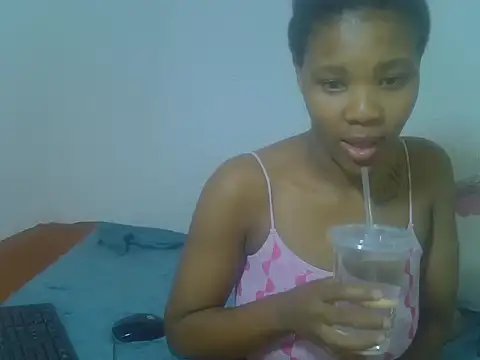 Hotytoty26 online show from 03.12.25