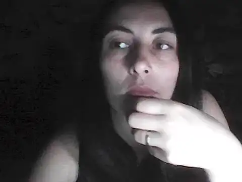 Snapshot of DaryaMens chatting on 03.19.25 DaryaMens online show from 03.19.25