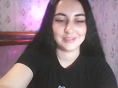 Snapshot of DaryaMens chatting on 10.22.25 DaryaMens online show from 10.22.25