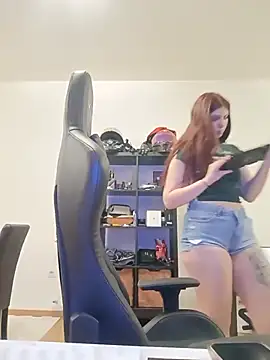MeCherryy online show from 05.14.26